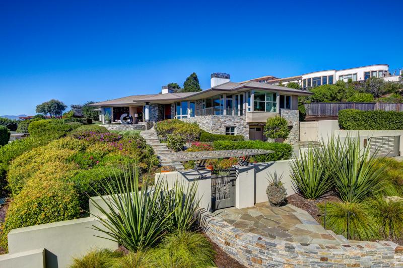 465 Ridge Road Tiburon #2