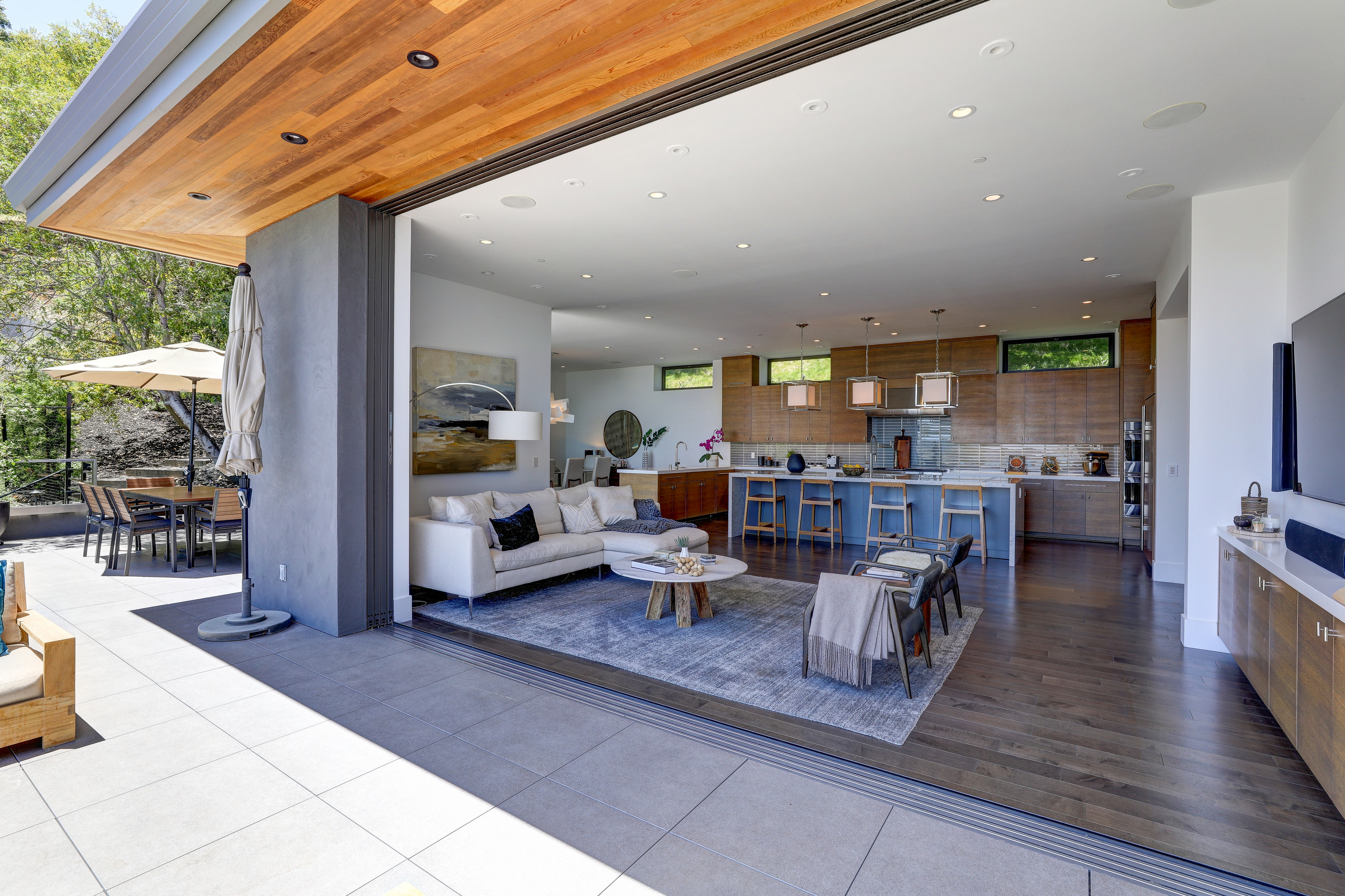 4755 Paradise Drive Image #19