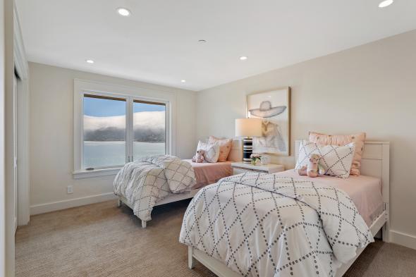 320 Belvedere Avenue Image #15