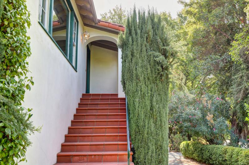 2 Berry Lane ascending tile staircase