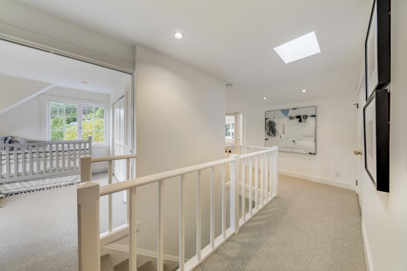 2 Madera Avenue upstairs hallway