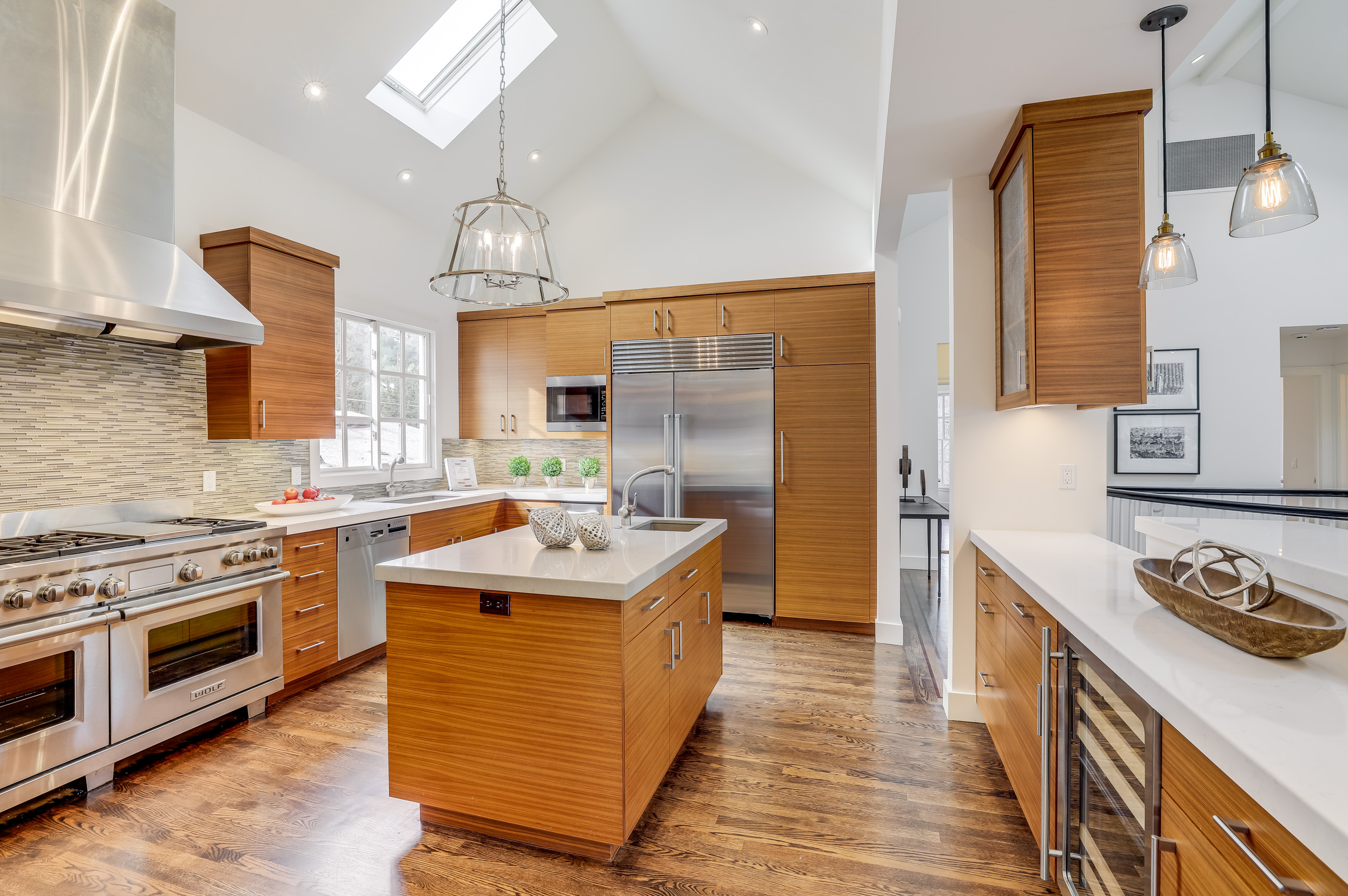 41 Austin Avenue open view of modern kitchen