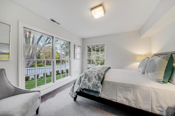 41 Austin Avenue bedroom with windows