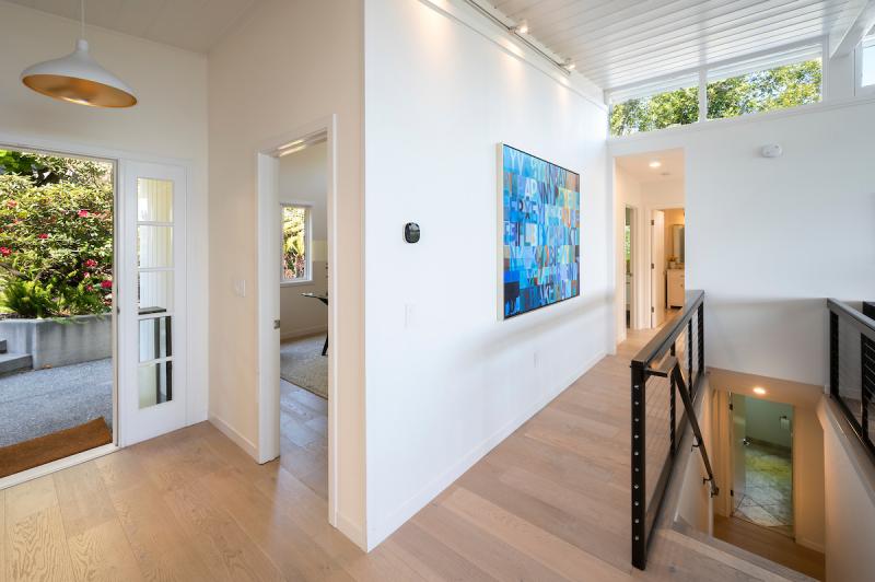 231 Princeton Avenue upstairs with wood floors