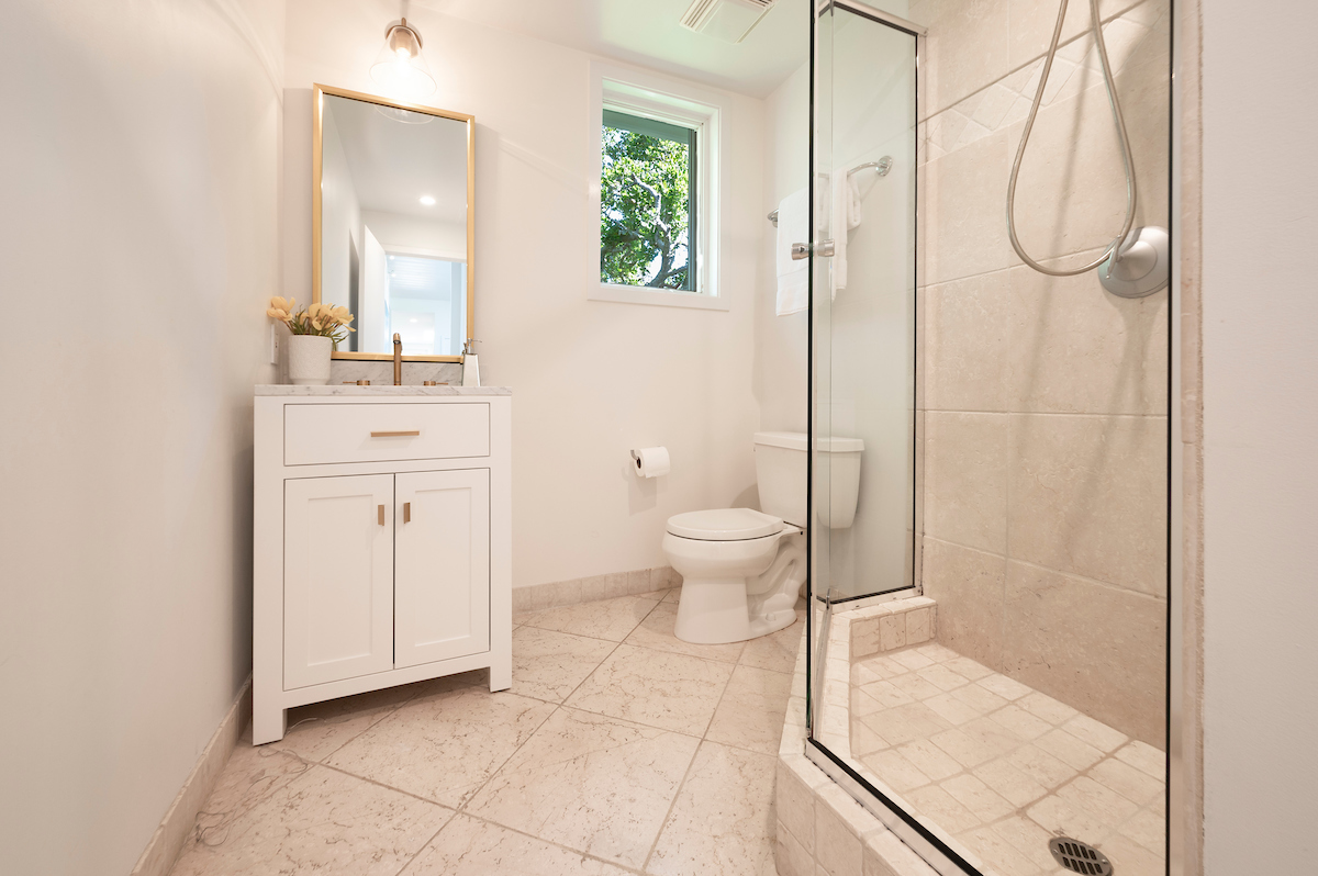 231 Princeton Avenue bathroom