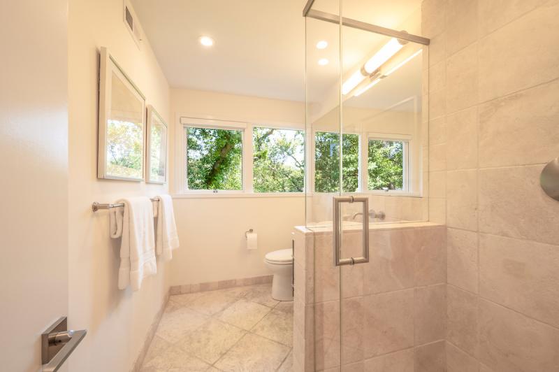 231 Princeton Avenue Bathroom