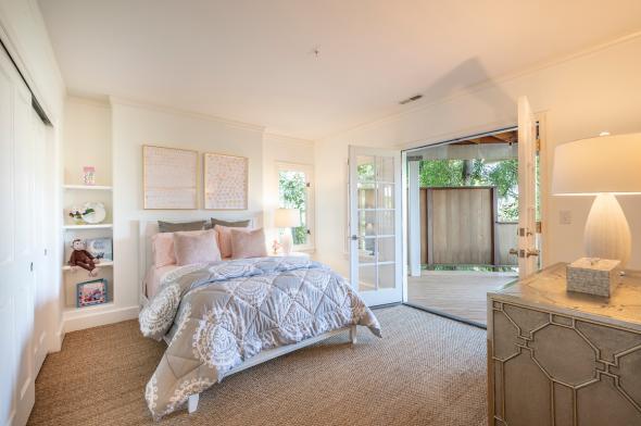 34 Bella Vista Avenue bedroom with open door