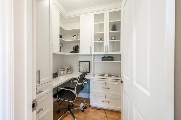 34 Bella Vista Avenue office