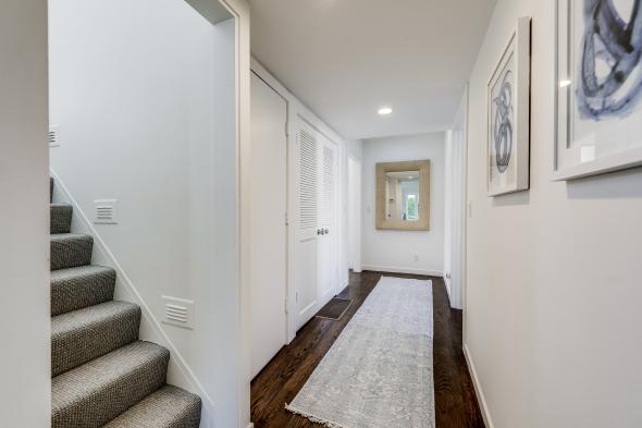 5 Hilarita Circle, Belvedere #61 5 Hilarita Circle hallway with art