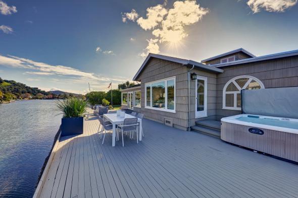 5 Hilarita Circle, Belvedere #61 5 Hilarita Circle deck and canal