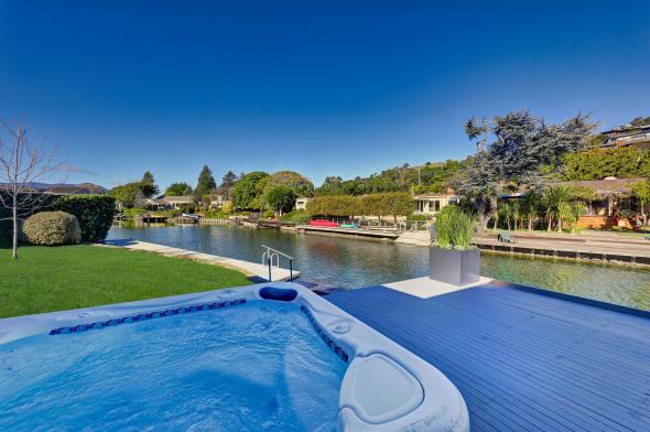 5 Hilarita Circle, Belvedere #61 5 Hilarita Circle hot tub on the water