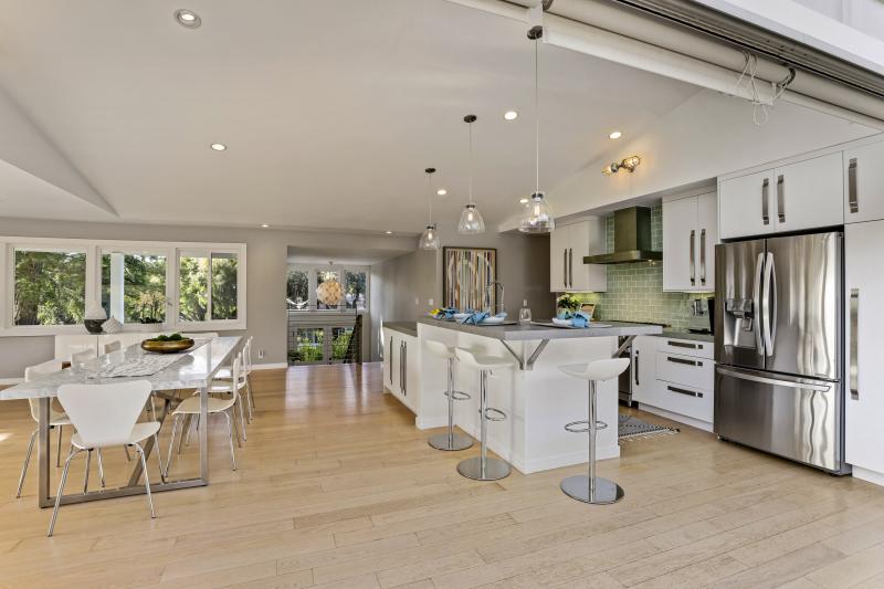 wood floors dining area