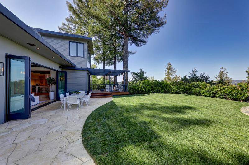 304 Evergreen Drive, Kentfield #95