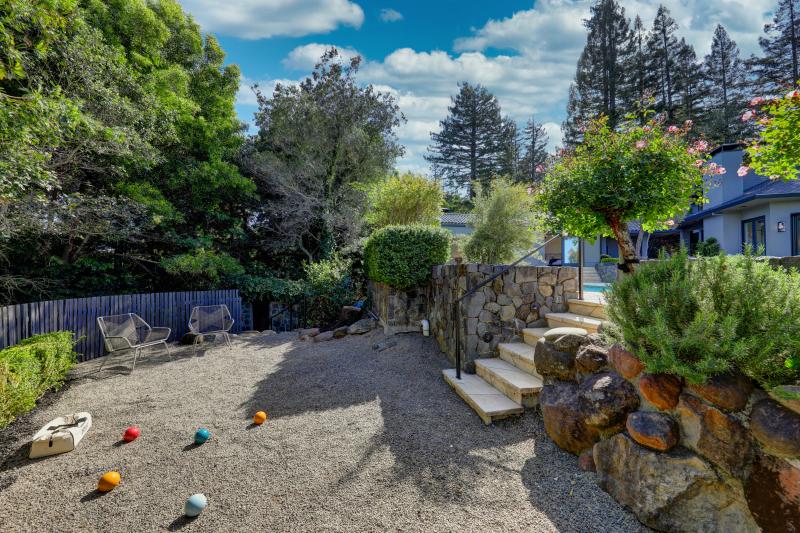 304 Evergreen Drive, Kentfield #95