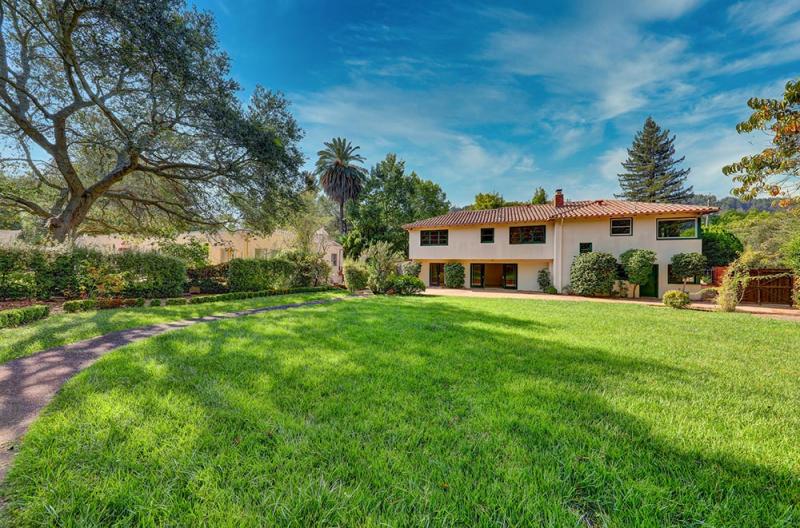 lawn and spanish deco home