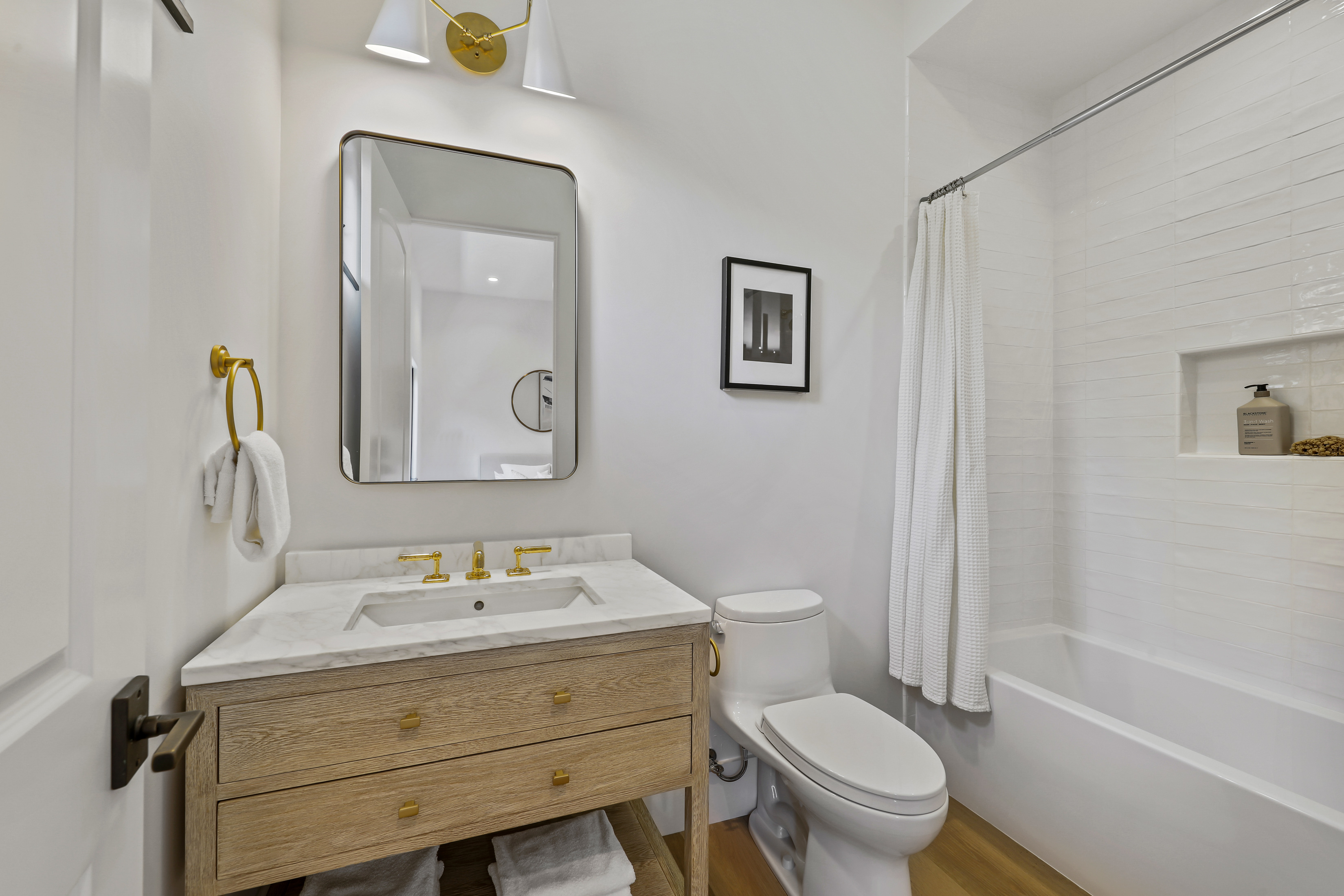 155 Jamaica Street, Tiburon #100