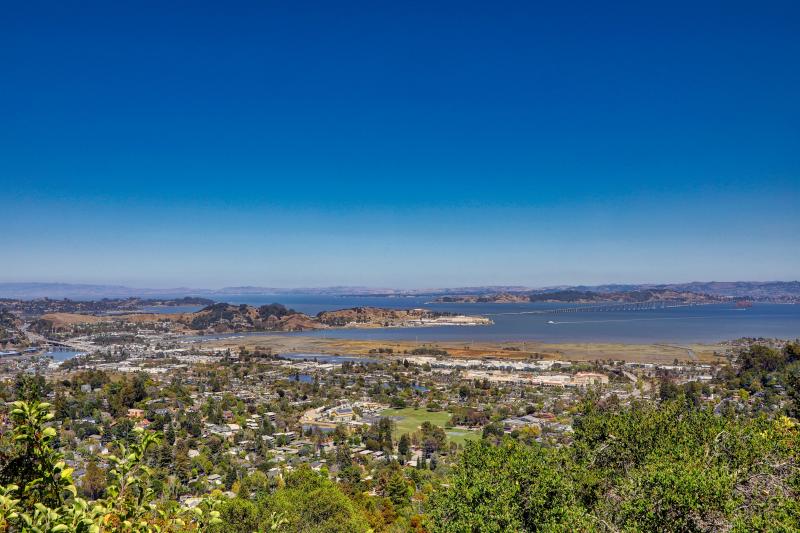 173 Summit Drive, Corte Madera #56