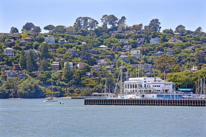 Tiburon Ferry