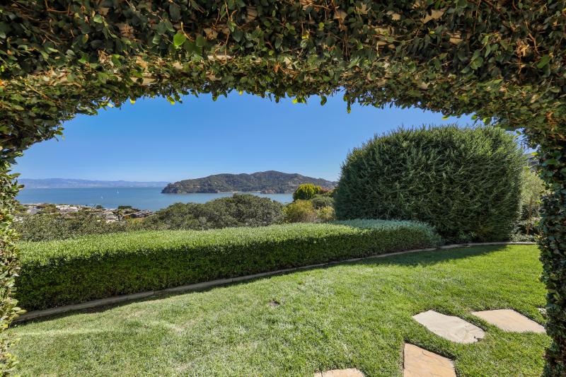 2110 Vistazo Street East, Tiburon #87