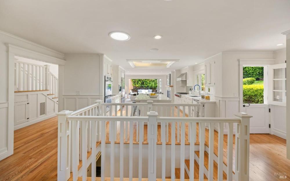 44 Mirabel Avenue, Mill Valley #40 44 Mirabel Avenue, Mill Valley #40