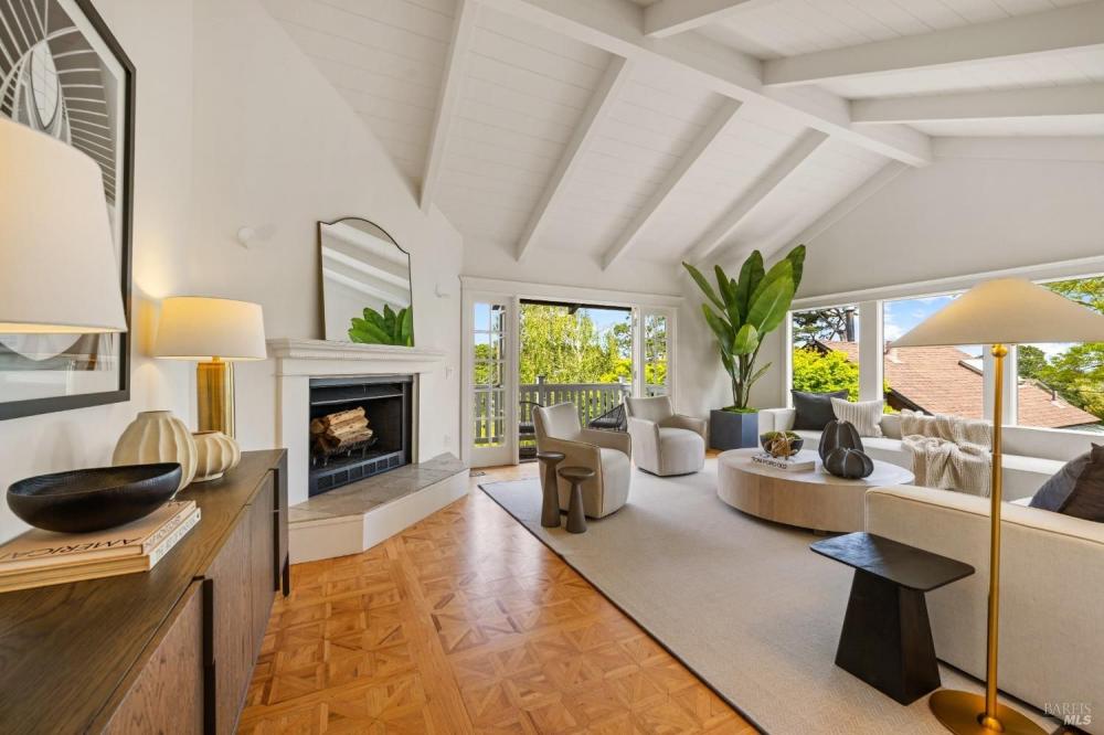 44 Mirabel Avenue, Mill Valley #40 44 Mirabel Avenue, Mill Valley #40