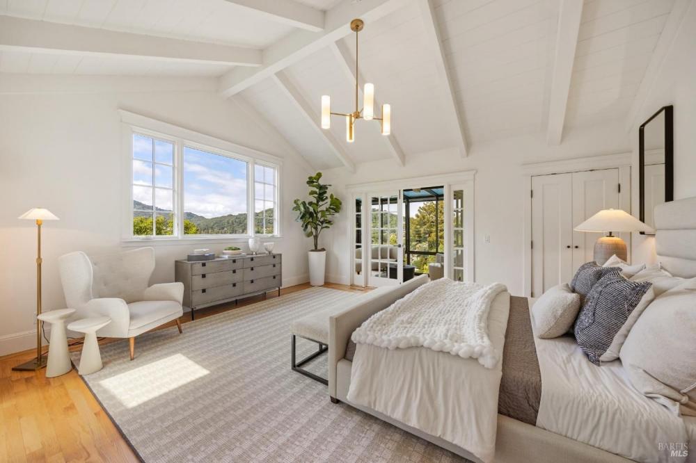 44 Mirabel Avenue, Mill Valley #40 44 Mirabel Avenue, Mill Valley #40