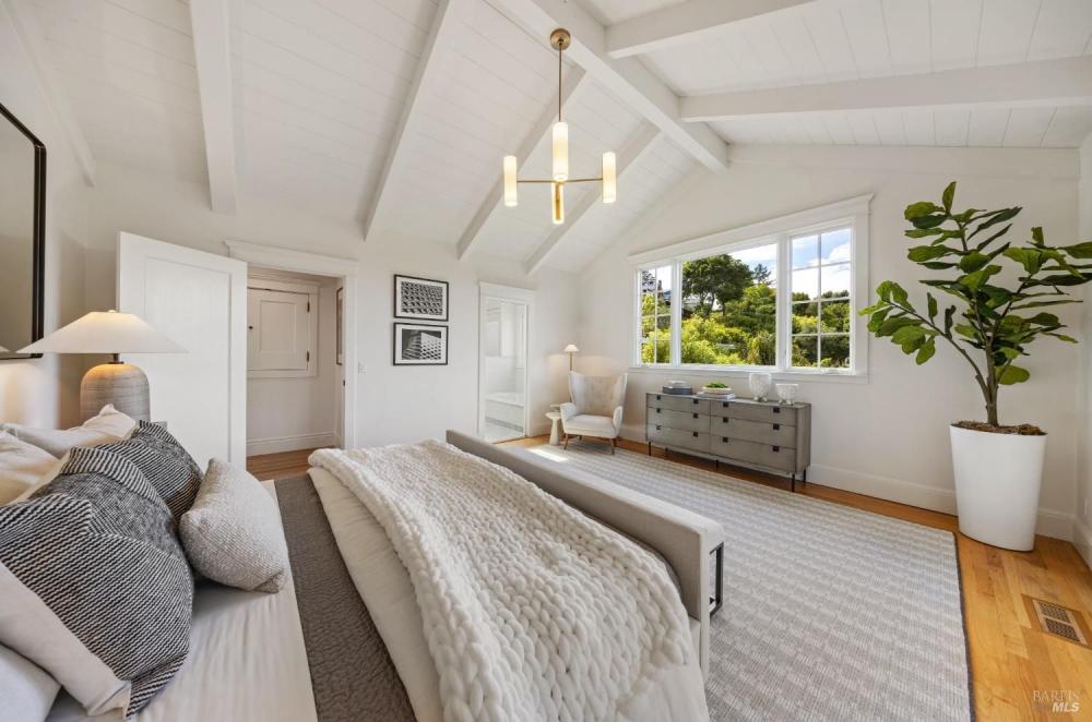 44 Mirabel Avenue, Mill Valley #40 44 Mirabel Avenue, Mill Valley #40