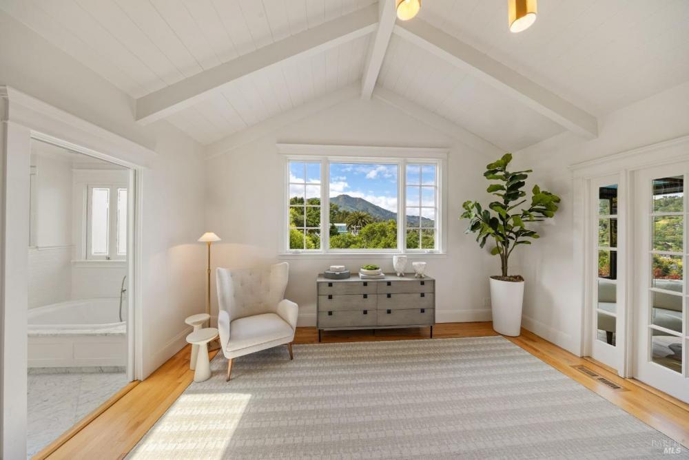 44 Mirabel Avenue, Mill Valley #40 44 Mirabel Avenue, Mill Valley #40