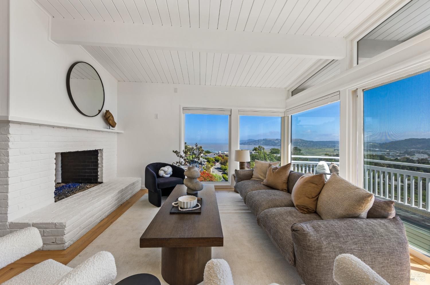 24 Via Navarro, Greenbrae #52
