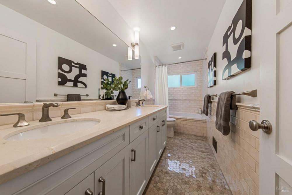 24 Via Navarro, Greenbrae #52 24 Via Navarro, Greenbrae #52