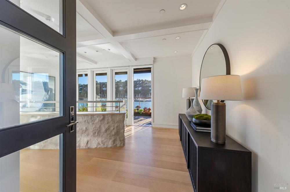3 Bellevue Avenue, Belvedere #76 3 Bellevue Avenue, Belvedere #76