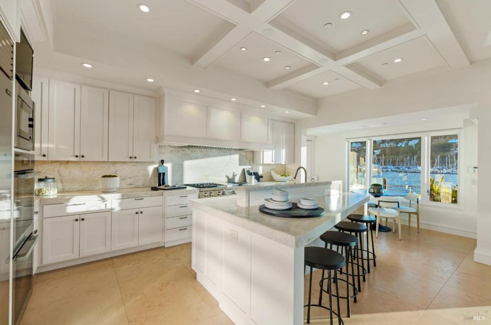 3 Bellevue Avenue, Belvedere #76 3 Bellevue Avenue, Belvedere #76