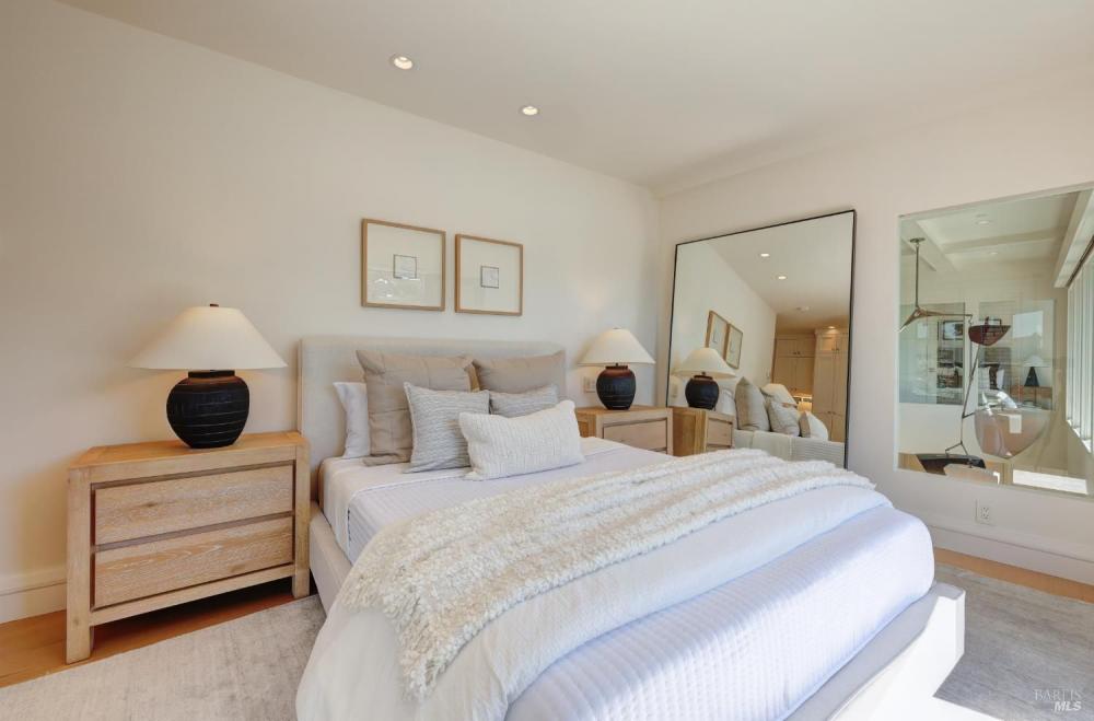 3 Bellevue Avenue, Belvedere #76 3 Bellevue Avenue, Belvedere #76