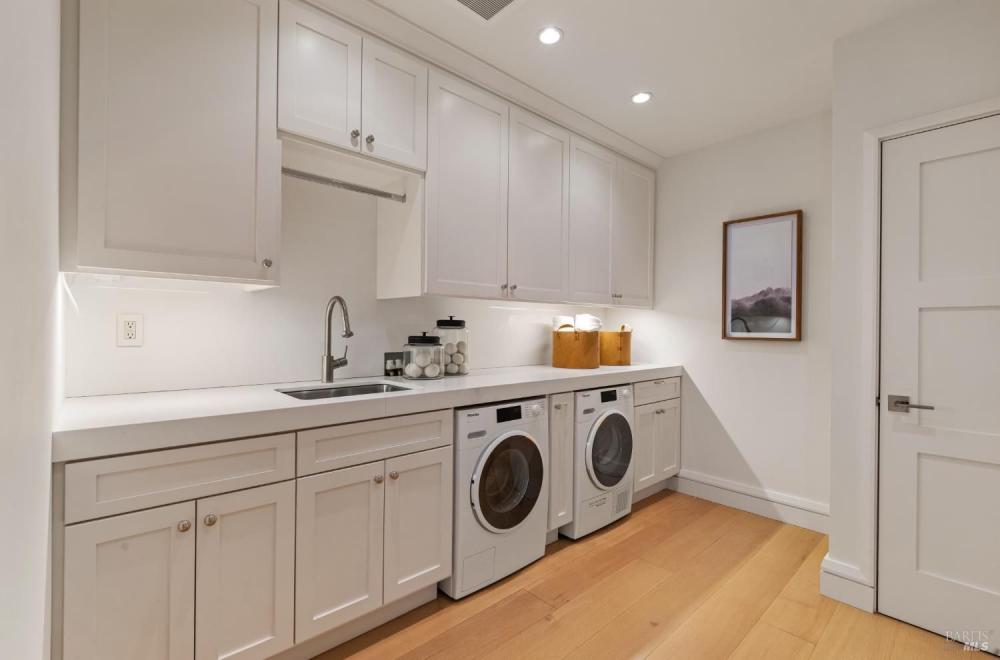 3 Bellevue Avenue, Belvedere #76 3 Bellevue Avenue, Belvedere #76