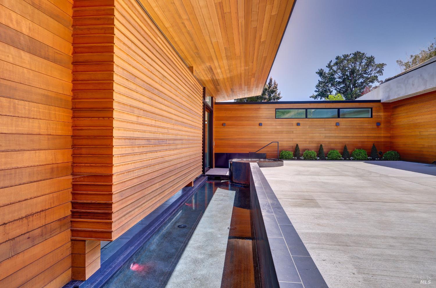 2215 Vistazo Street East, Tiburon #90