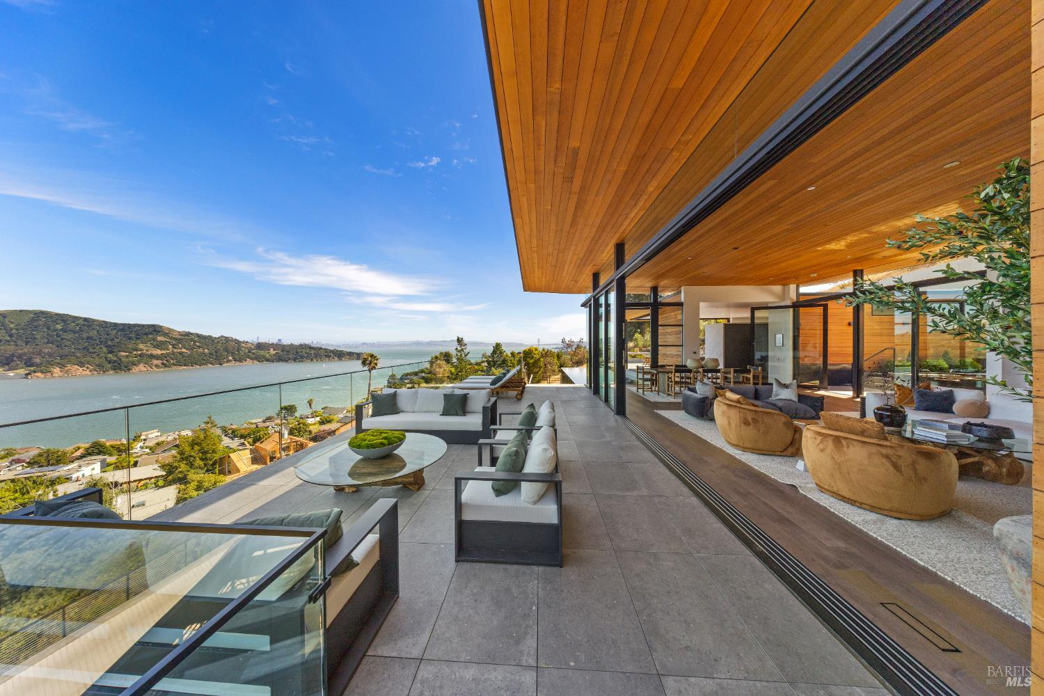 2215 Vistazo Street East, Tiburon #90
