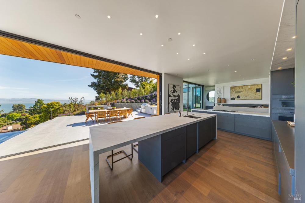 2215 Vistazo Street East, Tiburon #90 2215 Vistazo Street East, Tiburon #90