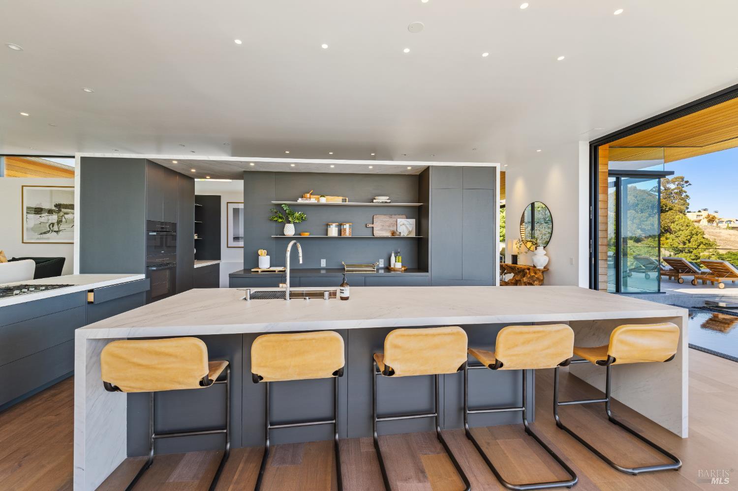 2215 Vistazo Street East, Tiburon #90