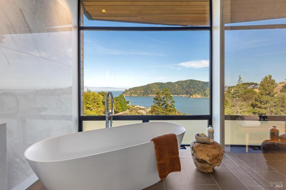 2215 Vistazo Street East, Tiburon #90 2215 Vistazo Street East, Tiburon #90
