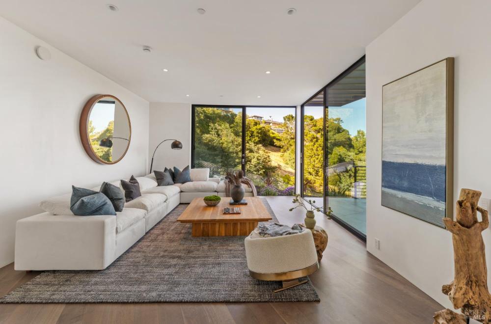 2215 Vistazo Street East, Tiburon #90 2215 Vistazo Street East, Tiburon #90