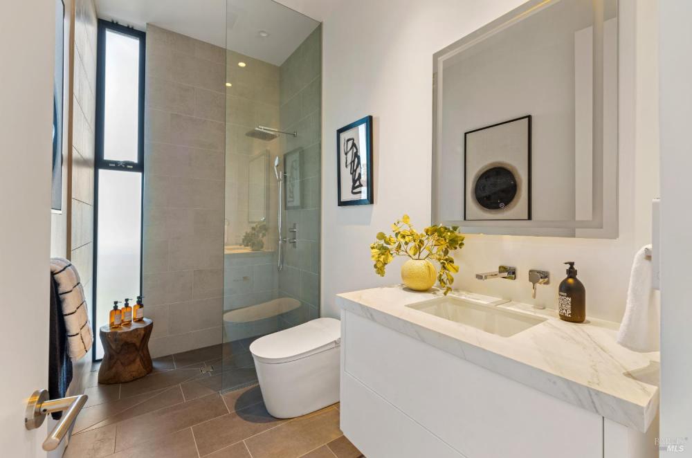 2215 Vistazo Street East, Tiburon #90 2215 Vistazo Street East, Tiburon #90