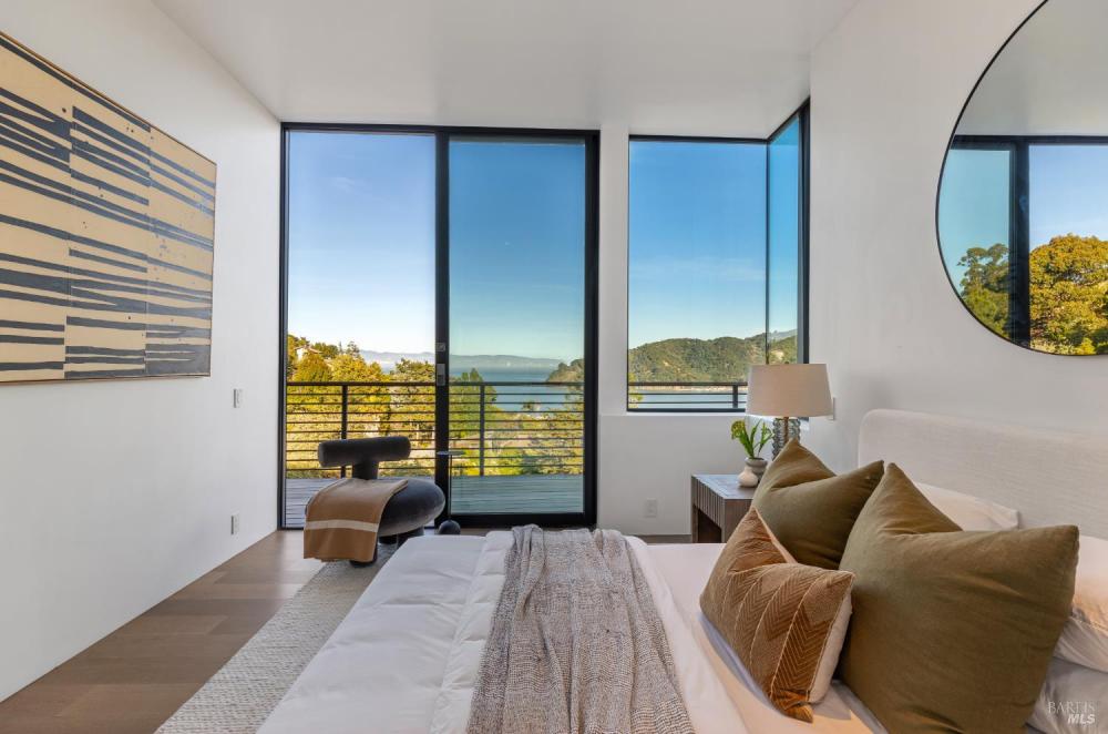 2215 Vistazo Street East, Tiburon #90 2215 Vistazo Street East, Tiburon #90