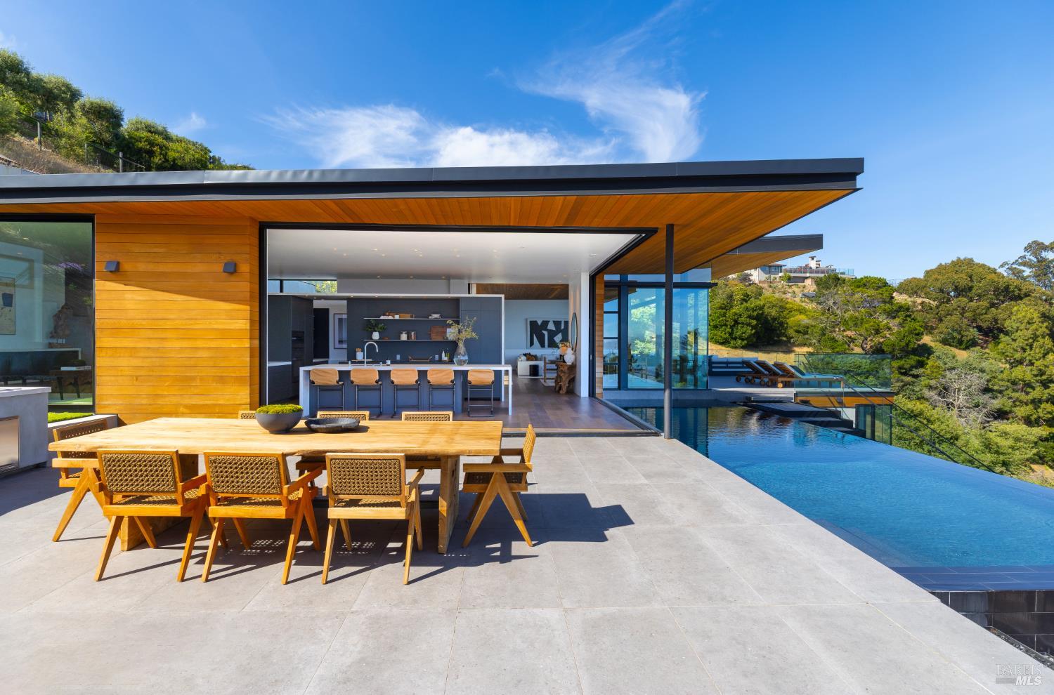 2215 Vistazo Street East, Tiburon #90