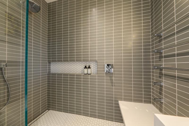 tile bathroom