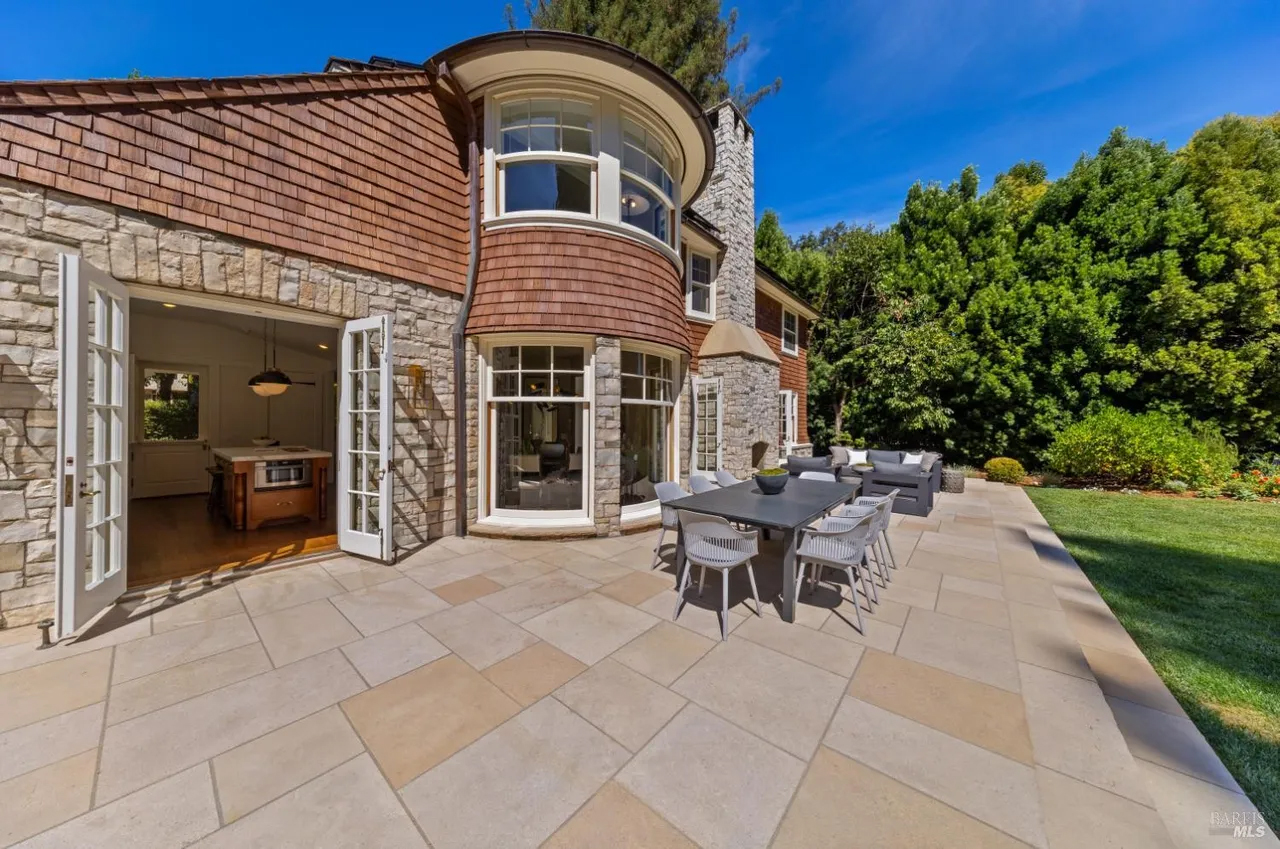 3 Southwood Ave, Ross #89
