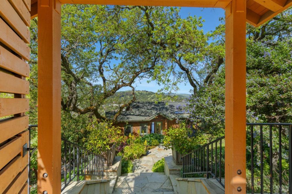 118 Francis Avenue, San Anselmo #59