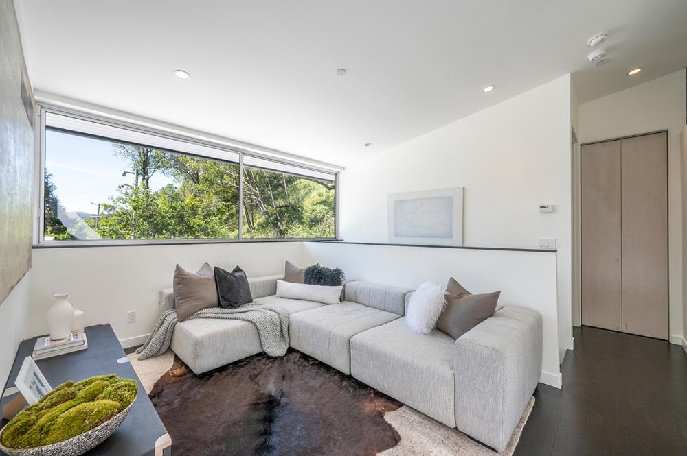 70 Bolsa Avenue, Mill Valley  #69