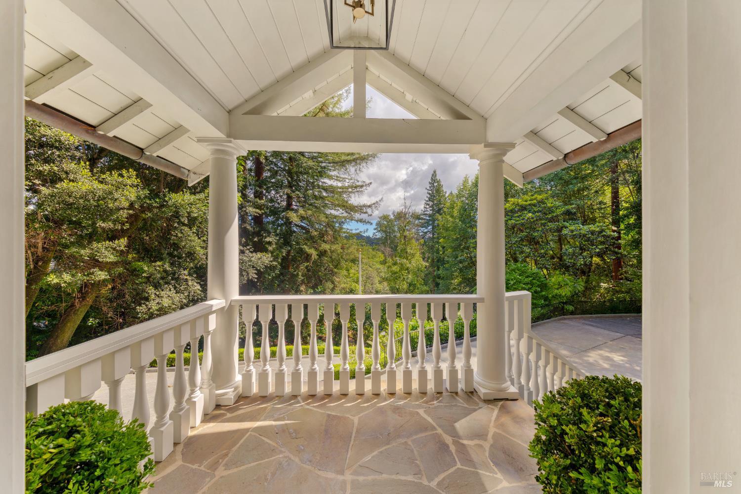 22 Chestnut Avenue, Ross #97