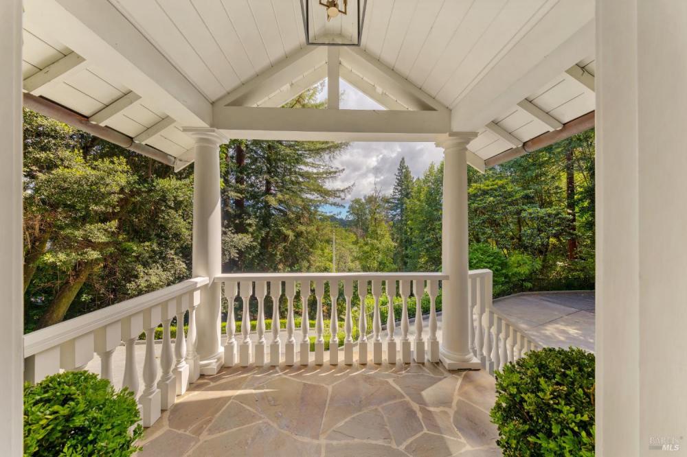 22 Chestnut Avenue, Ross #97