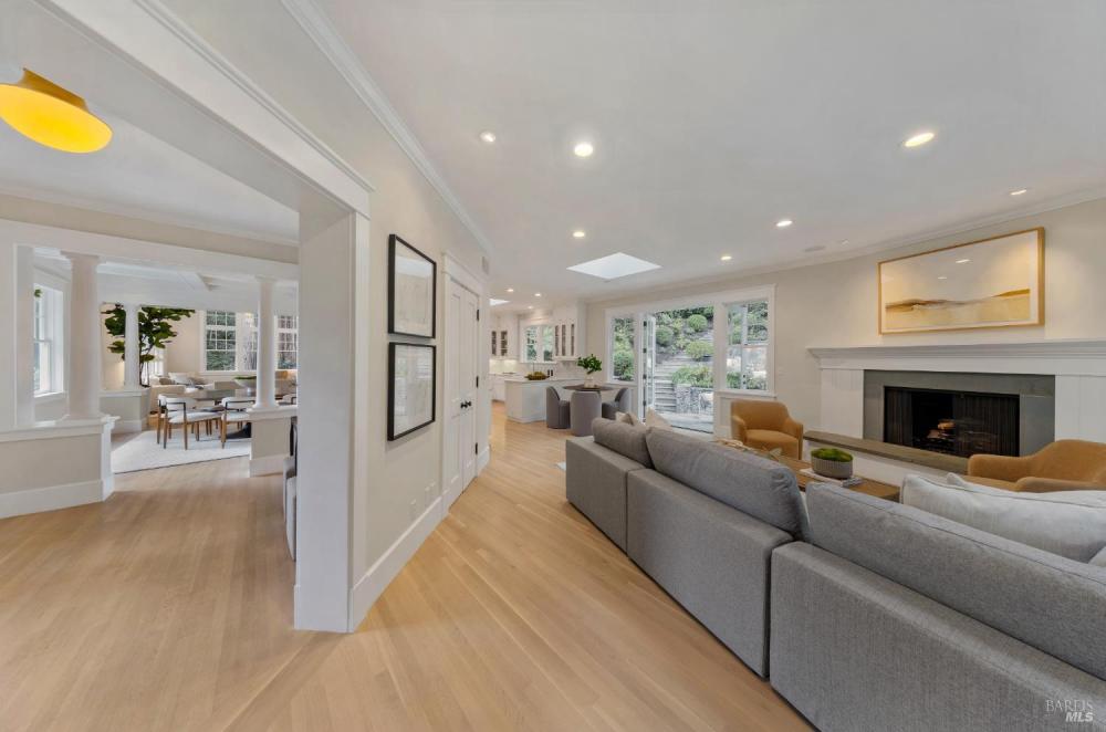 22 Chestnut Avenue, Ross #97